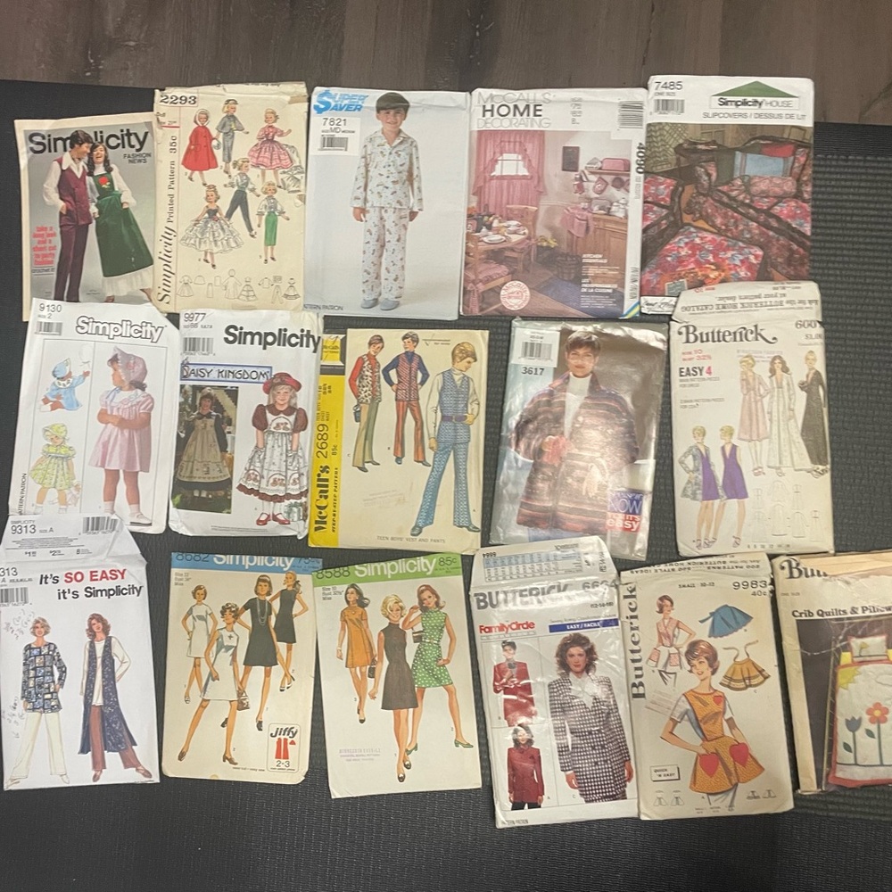 Simplicity Multicolor Sewing Pattern Lot